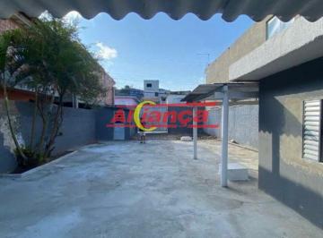 Casa · 250m² · 3 Quartos · 9 Vagas · Casa com 3 dormitórios e grande espaço de garagem em Guarulhos