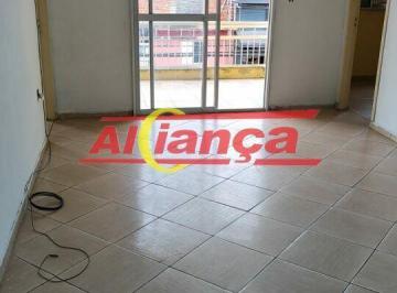 Casa · 185m² · 3 Quartos · 2 Vagas · DOIS SALÕES COMERCIAIS e CASA COM 3 QUARTOS