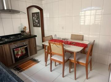 Casa · 150m² · 2 Quartos · 2 Vagas · Oportunidade - Casa - Residencial União - 2 Dormitórios - 150m².