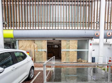 Comercial · 89m² · 5 Vagas · Loja em posto na Rua Alagoas, N. 900 - Loja em posto • 89 m²
