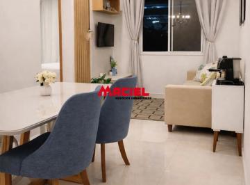 Apartamento · 47m² · 2 Quartos · 1 Vaga · Apartamento reformado e mobiliado no condomínio Max Club com 47 m²