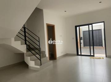 Casa · 125m² · 3 Quartos · 2 Vagas · Casa sobrado com  3 quarto sendo 1 suíte disponível para Venda no bairro Aclimação em Uberlândia-MG
