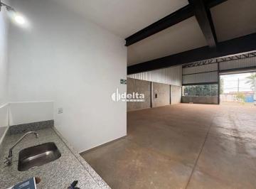 Comercial · 400m² · 3 Vagas · Galpão Comercial disponível para locação no bairro Custódio Pereira em Uberlândia-MG