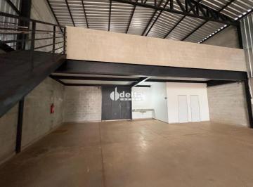 Comercial · 400m² · 3 Vagas · Galpão Comercial disponível para locação no bairro Custódio Pereira em Uberlândia-MG