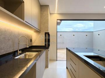 Casa · 225m² · 3 Quartos · 2 Vagas · Casa nova em Ipiguá - Damha Fit - 3 Dormitórios, sendo 1 suite com closet e piscina