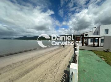 Casa · 411m² · 4 Quartos · 3 Vagas · Casa pé na areia - Praia da Camboa em Governador Celso Ramos/SC