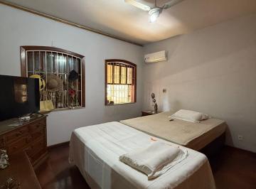 Casa · 3 Quartos · 3 Vagas · Casa à venda no bairro Duque de Caxias - Cuiabá/MT