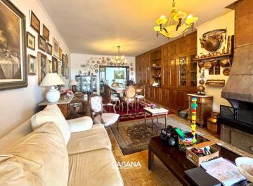 Apartamento · 180m² · 3 Quartos · 1 Vaga · AP730 - Apartamento Semimobiliado no Centro