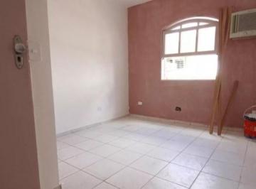 Casa · 230m² · 3 Quartos · 2 Vagas · Sobrado à venda em Vila Progredior, São Paulo-SP com 3 quartos, 2 suítes e 230m² de área. Confira!