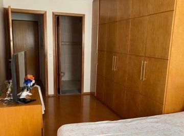 Casa · 421m² · 7 Quartos · 5 Vagas · Sobrado á venda com 07 dormitórios sendo 01 suíte e 05 vagas