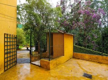 Casa · 482m² · 4 Quartos · 6 Vagas · Casa em condomínio - 4 suítes. Estilo rústico iluminado e espaçoso!