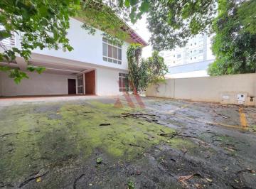 Casa · 330m² · 7 Quartos · 5 Vagas · Sobrado comercial para locação na Rua Mario Bittar com 330 metros de área construída, localizado na