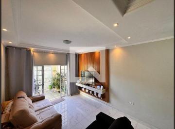 Casa · 200m² · 3 Quartos · 4 Vagas · Casa à Venda - Vila Assunção, 3 Quartos, 200 m2