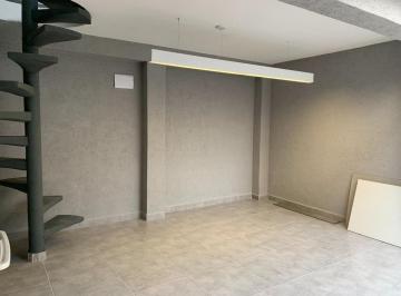 Casa · 250m² · 3 Quartos · 2 Vagas · Sobrado em Jardim Santa Cruz, 250 m², 3 dormitórios.