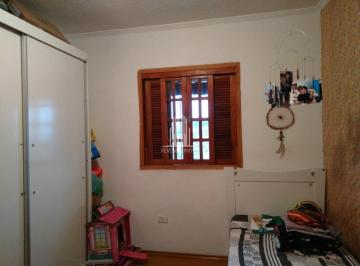 Casa · 227m² · 3 Quartos · 2 Vagas · Casa á venda com 3 dorms e 1 suíte