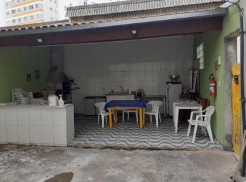 Apartamento · 77m² · 1 Quarto · 1 Vaga · Apartamento no Condomínio Edifício Independência no Cambuci com 77m² 1 dormitório 1 banheiro 1 vaga