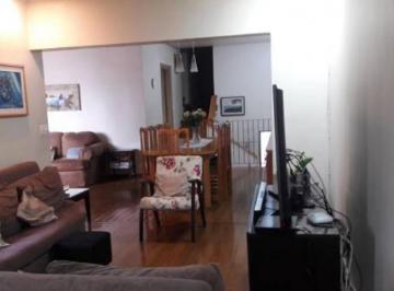 Casa · 340m² · 7 Quartos · 4 Vagas · Sobrado á venda em Santana, com 7 dormitórios, sendo 2 suítes e 4 vagas.