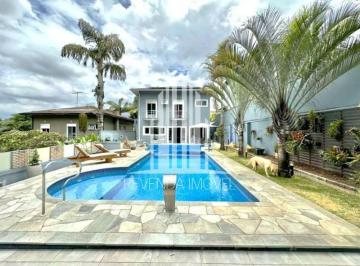 Casa · 404m² · 3 Quartos · 2 Vagas · Casa em Condomínio de Luxo em Nova Higienópolis, Jandira-SP: 3 Quartos, 3 Suítes, 2 Banheiros, 2 Vag