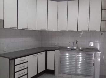 Casa · 251m² · 3 Quartos · 2 Vagas · Sobrado à venda em Mauá-SP, Vila Assis Brasil! 3 quartos, 1 banheiro, 2 vagas de garagem. 251,00 m² 