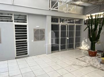 Casa · 289m² · 4 Quartos · 4 Vagas · Casa à venda em Moema com 300 m² 4 dormitórios 1 suíte 4 banheiros 4 vagas