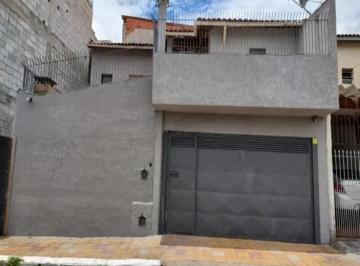 Casa · 140m² · 2 Quartos · 3 Vagas · Sobrado em Vila Dalila