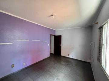 Casa · 280m² · 3 Quartos · Sobrado para venda com 280m², 3 quartos 3 banheiros e 2 vagas