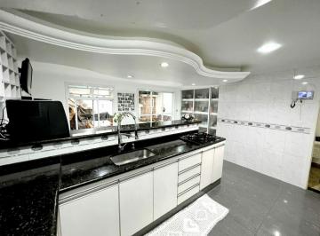 Casa · 260m² · 4 Quartos · 3 Vagas · Sobrado no Jardim Virgínia Bianca- São Paulo, SP