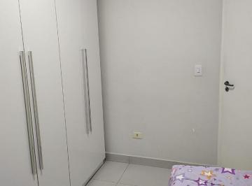 Casa · 102m² · 3 Quartos · 2 Vagas · Sobrado com 102m², 3 dormitórios (uma suíte), 3 banheiros, sala, cozinha, área de serviço, espaço go