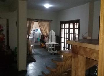 Casa · 180m² · 3 Quartos · 2 Vagas · Imperdível Casa à Venda em Cotia-SP, Jardim dos Ipês: 3 Quartos, 1 Suíte, 2 Banheiros, 2 Vagas, 180m