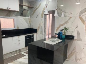 Casa · 350m² · 4 Quartos · 4 Vagas · Casa no tarumã com 4 Suítes e com 4 vagas