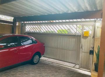Casa · 193m² · 5 Quartos · 2 Vagas · Sobrado à venda em Vila Congonhas - SP