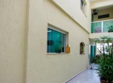 Casa · 172m² · 3 Quartos · 2 Vagas · CASA ASSOBRADADA COM 3 DORMITORIOS, 1 SÚITE E 2 VAGAS