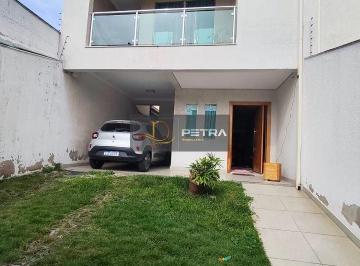 Casa · 180m² · 3 Quartos · Casa à venda - em Lúcio de Abreu