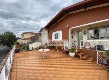 aab4141d13ade530de93056f37de51776d362c3f · Ótima casa com 3 dormitórios na vila Joao jorge proximo ao Matuto Vende