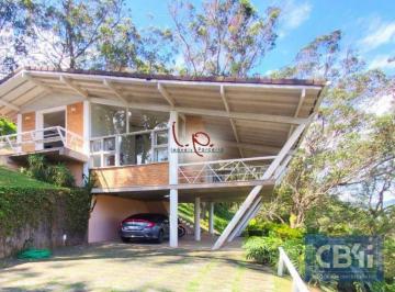 e9db6aa589ded41a2cd485e31ea1c57165699923 · Primorosa Casa Dentro de Condomínio em Itaipava, com 1 Suíte, Arquitetura Singular e Vista Extraordi