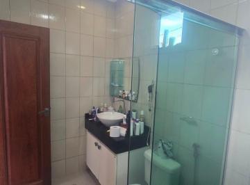 Casa · 160m² · 3 Quartos · 2 Vagas · More no Jardim Espanha: Casa Confortável com 3 Quartos em Condomínio Seguro