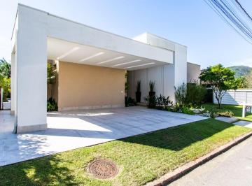 Casa de 7 quartos, Caraguatatuba · Casa térrea à venda e locação no Condomínio Costa Verde Tabatinga em Caraguatatuba - SP