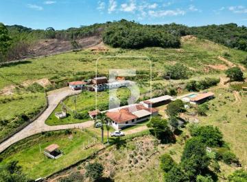 Rural · 7000m² · 3 Quartos · 5 Vagas · Sítio à venda, 3 quartos, 2 suítes, 5 vagas, Área Rural de Conselheiro Lafaiete - Conselheiro Lafaie