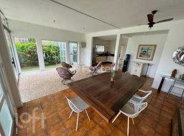 2cf09715 · Casa, 4 dormitórios, 240 m², em Jurerê Internacional