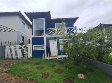 Casa · 210m² · 3 Quartos · 1 Vaga · Condomínio com 3 quartos à venda em Rasa - RJ