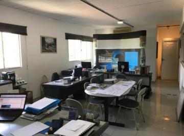 Comercial · 700m² · Locação Galpão Amplo c/ Subsolo e Mesanino - na zona Norte