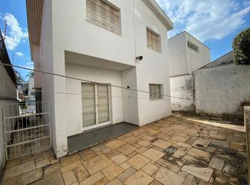 Casa de 4 quartos, São Paulo · Casa grande com excelente preço no Pacaembú