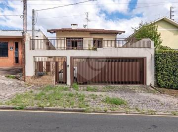 Casa de 4 quartos, Curitiba · Casa 4 quartos | 2 suítes | 2 vagas no Mercês