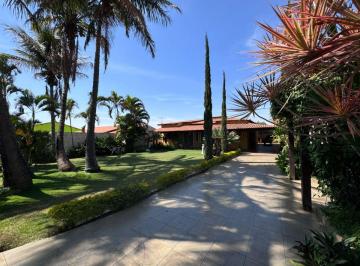 Casa de 6 quartos, Vicente Pires · Próxima do Taguaparque - Lote 850m² - 4 Quartos - Suíte master com closet - Sala de TV - Churrasquei