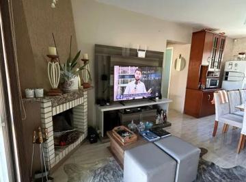 Casa · 174m² · 3 Quartos · 1 Vaga · Sobrado com Piscina e Mobiliado Próximo do Mar em Tramandaí