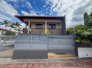 Casa · 50m² · 2 Quartos · 1 Vaga · Casa com 2 Dormitórios para Locação Anual – Rua 1926, Balneário Camboriú