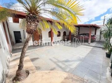 Casa · 216m² · 3 Quartos · 2 Vagas · Casa a venda na Santa Terezinha com Habite-se