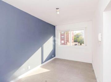 Apartamento · 41m² · 1 Quarto · Apartamento 1 quarto, reformado com ótima orientação solar