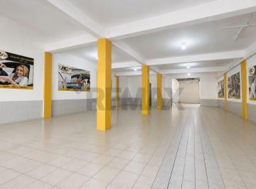 Comercial · 900m² · 3 Quartos · 9 Vagas · Prédio Comercial no Centro do Alecrim – Invista Já!