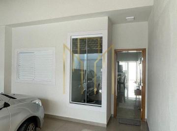 Foto 02 · Casa à venda em Uberlândia-MG, bairro Granada: 2 quartos, 1 suíte, 2 salas, 1 vaga de garagem, 110m²